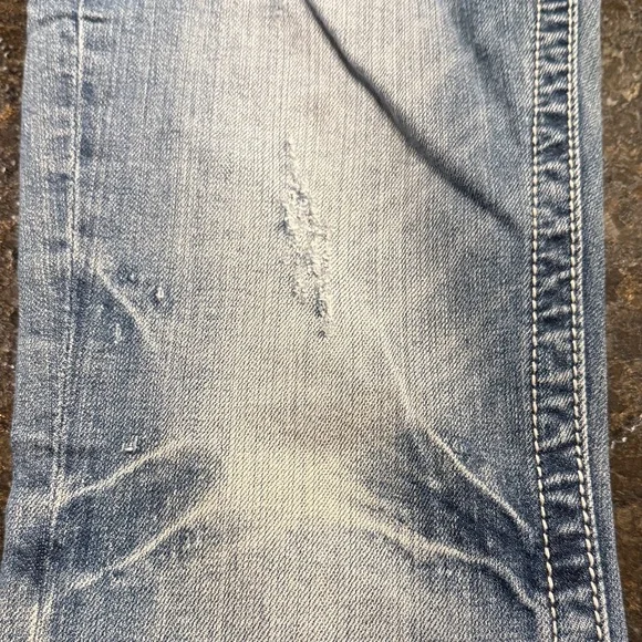 Miss Me 26x31 Distressed Boot Cut Blue Jeans - Picture 8 of 9